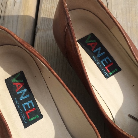 VINTAGE NARROW WOVEN ITALIAN LEATHER LOAFER FLATS - Picture 4 of 11